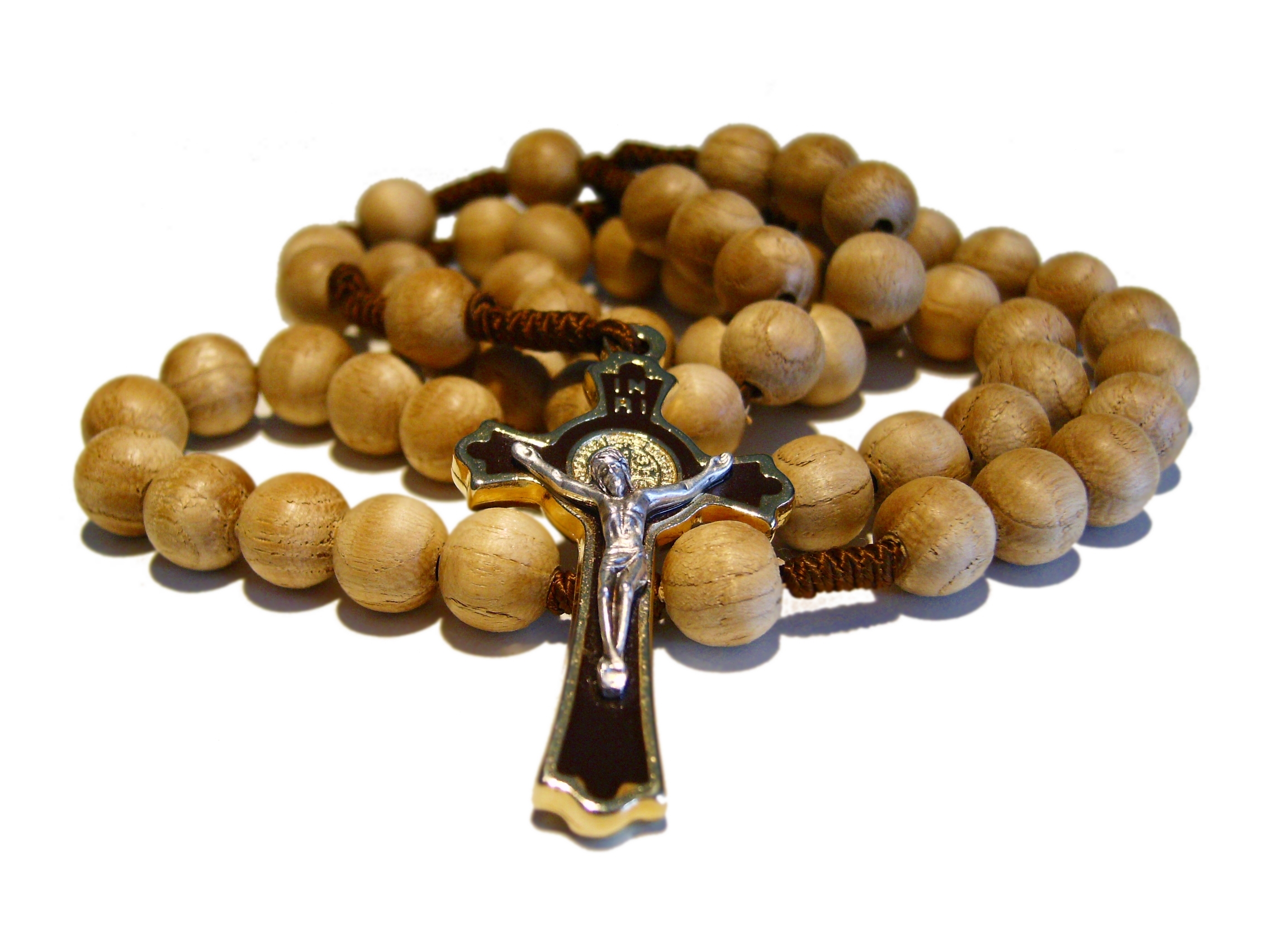 Report: I found this Rosary in the Church parking lot. Now what?